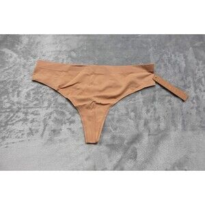 NWT Skims Medium Clay Beige Soft Smoothing Seamless Thong NWT